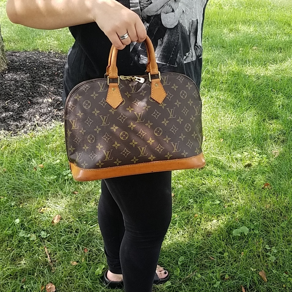 Louis Vuitton Alma bag made in France